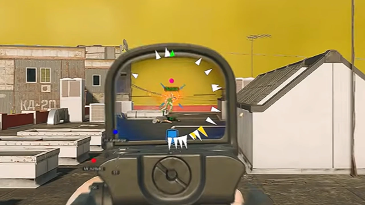 Warzone gameplay — rooftop ADS under gas circle